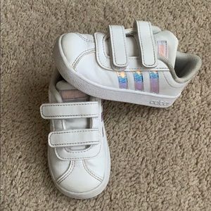 Adidas Tennis Shoes size 6 Toddler